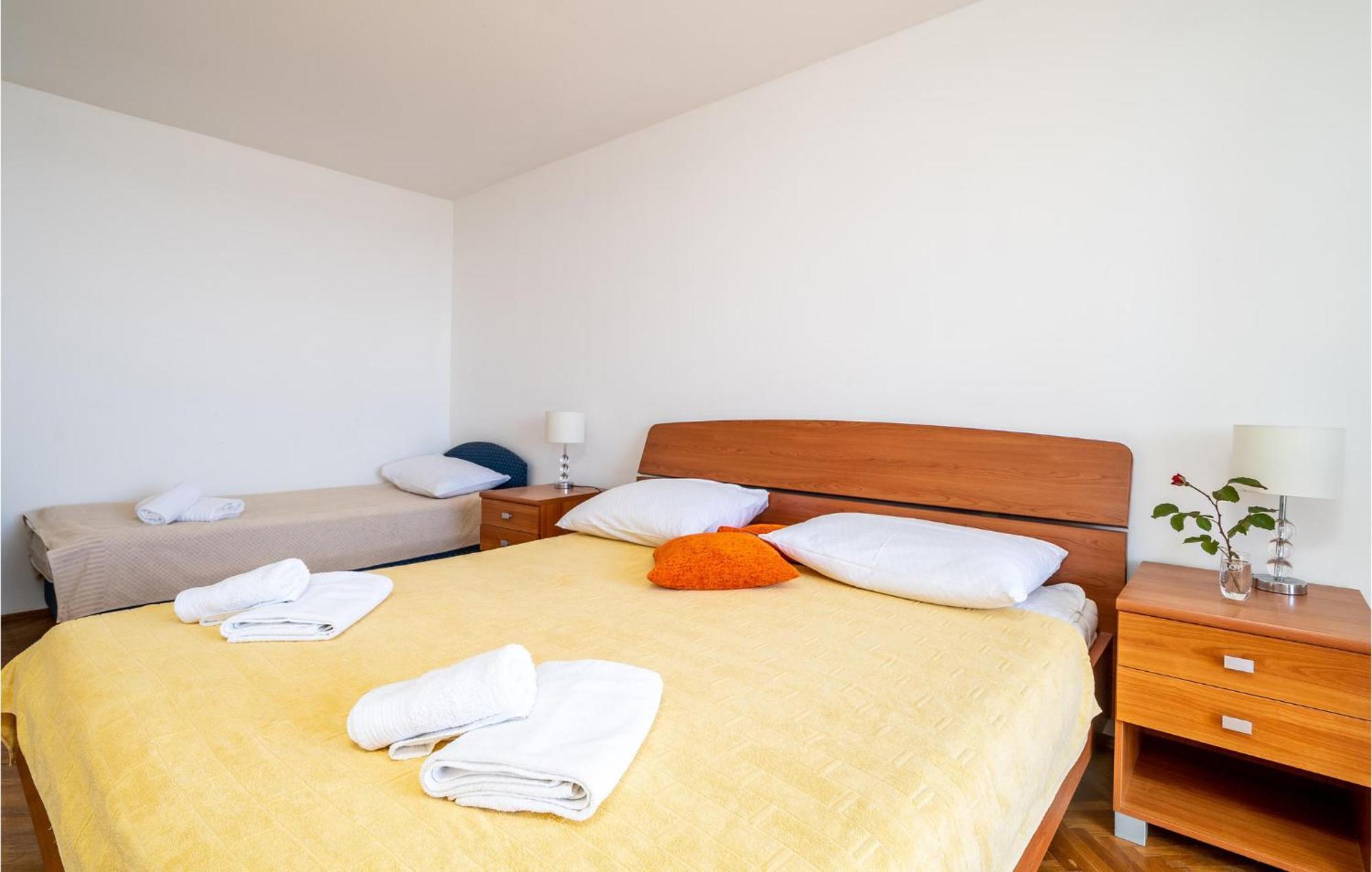 Cozy Apartment In Dubrovnik With House Sea View Екстериор снимка