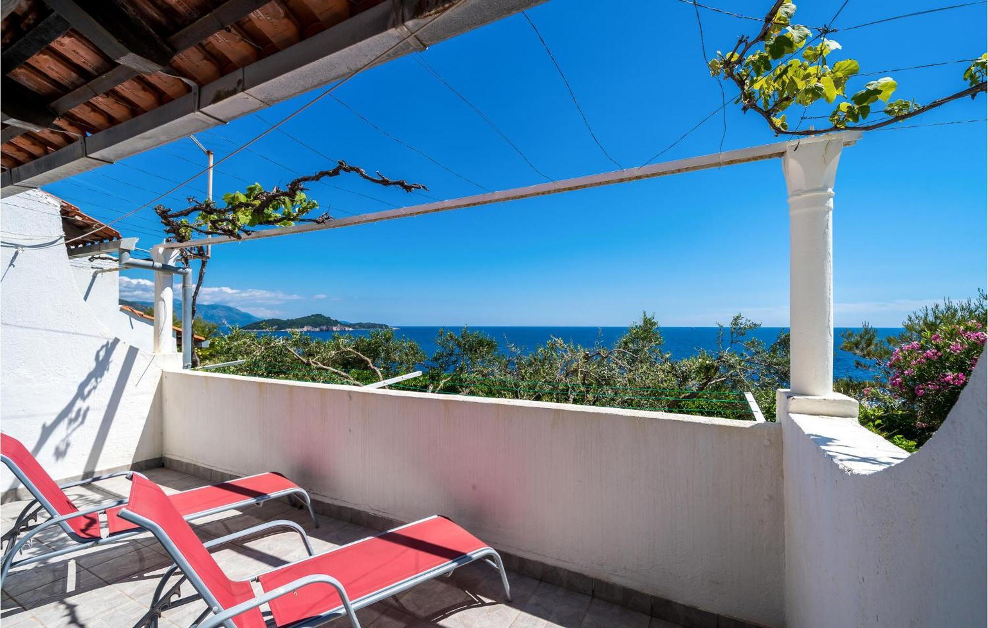 Cozy Apartment In Dubrovnik With House Sea View Екстериор снимка