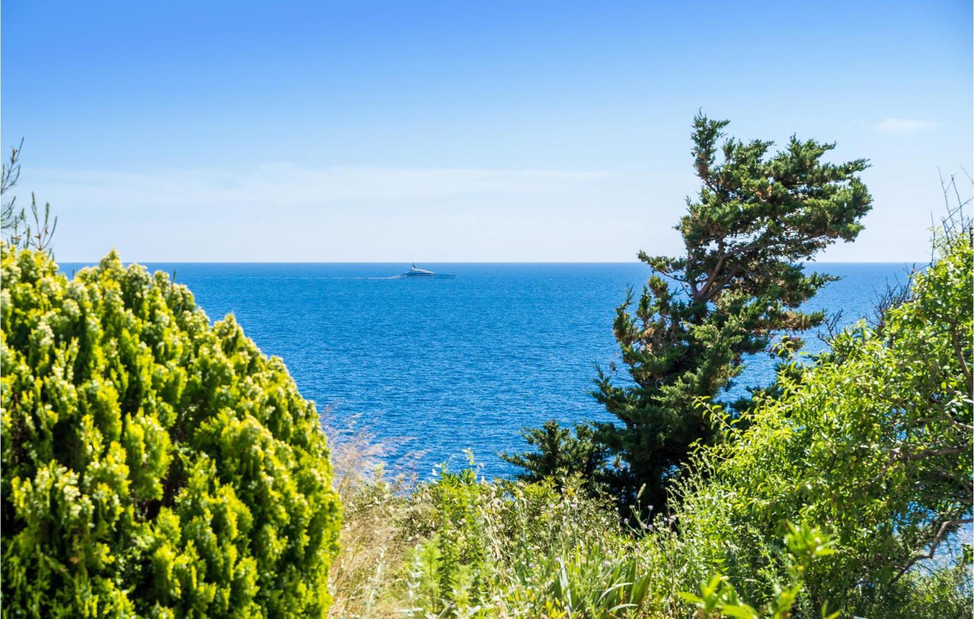 Cozy Apartment In Dubrovnik With House Sea View Екстериор снимка